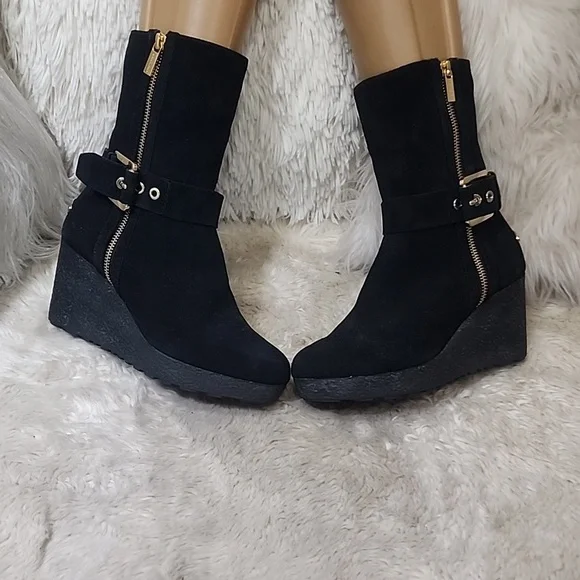 MICHAEL KORS ANKLE BOOTS - Picture 5 of 10